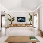 Villa Marbesa I Pool Gym Cinema Outdoor Bbq Parking