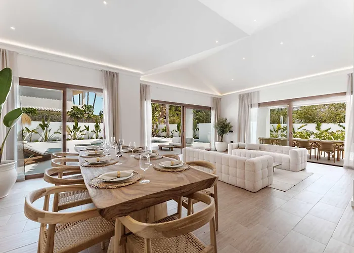 Villa Marbesa I Pool Gym Cinema Outdoor Bbq Parking