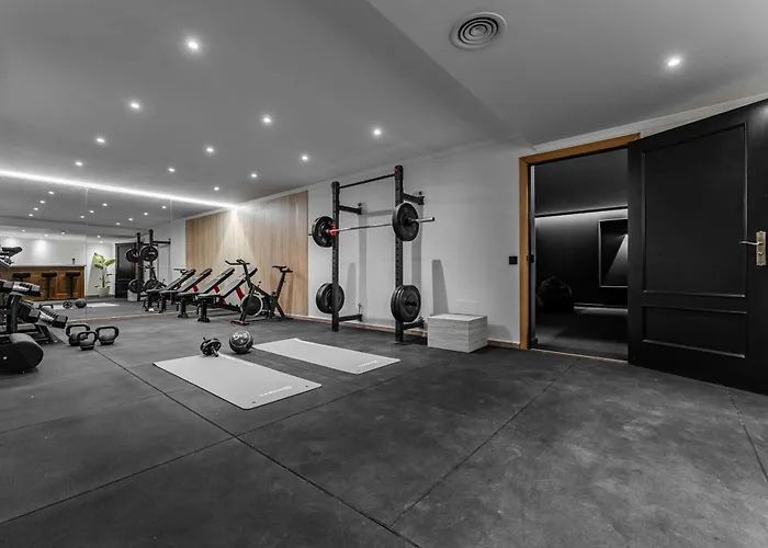 Villa Marbesa I Pool Gym Cinema Outdoor Bbq Parking Marbella