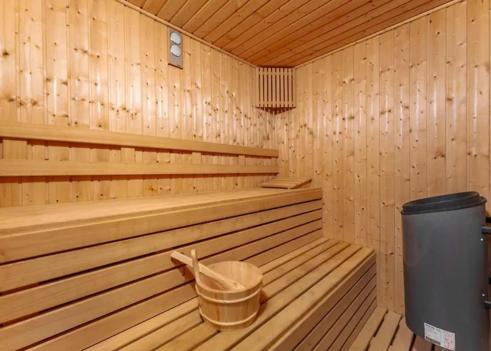 Villa Marbesa I Pool Gym Cinema Outdoor Bbq Parking *