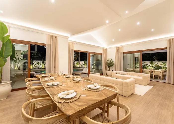 Marbesa I Pool Gym Cinema Outdoor Bbq Parking Villa Marbella