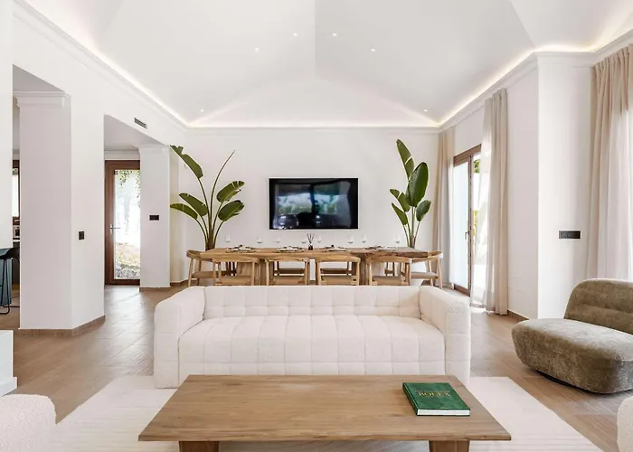 Villa Marbesa I Pool Gym Cinema Outdoor Bbq Parking