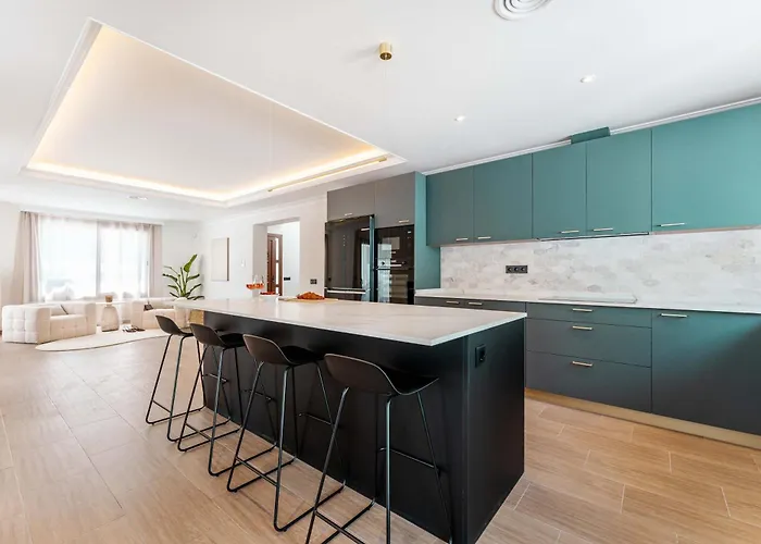 Villa Marbesa I Pool Gym Cinema Outdoor Bbq Parking *