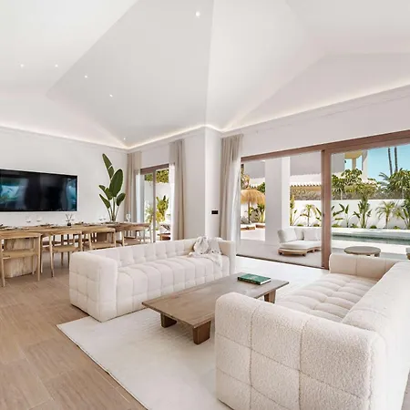 Marbesa I Pool Gym Cinema Outdoor Bbq Parking ヴィラ *