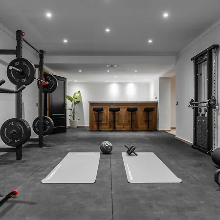 Marbesa I Pool Gym Cinema Outdoor Bbq Parking マルベーリャ